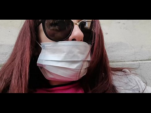 ❤️ Nicoletta membalas dendam pada tetangganya dan kencing di garasinya (Karantina Italia Khusus Covid19) ❌ Hanya porno pada kami ❤
