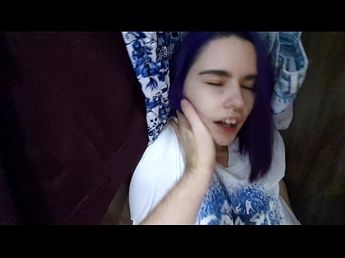 ❤️ Menemukan adikku di lemari dan membantunya cum ❌ Hanya porno pada kami ❤